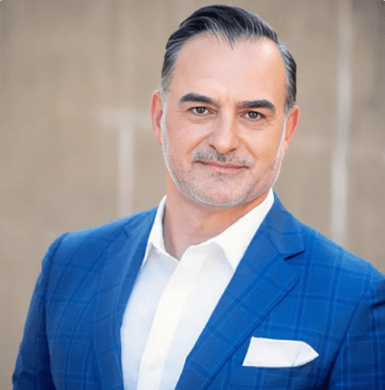 Photo of Dr. Henrik Dilanchian, DC