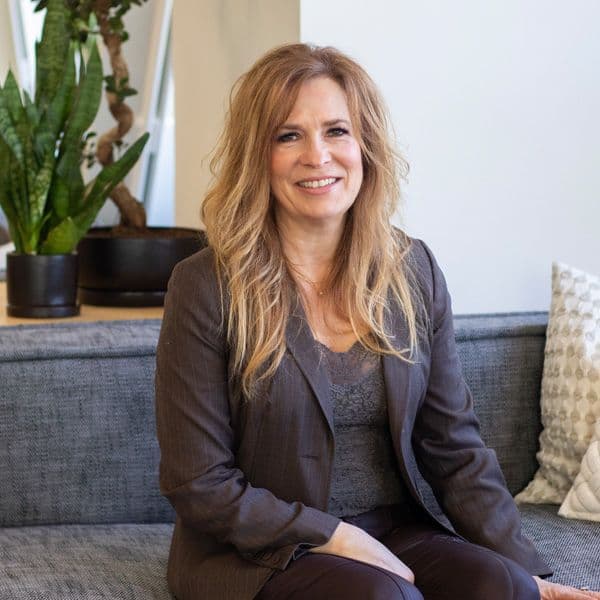 Photo of Dr. Charina Holmes, D.C., C.C.S.P., Q.M.E.