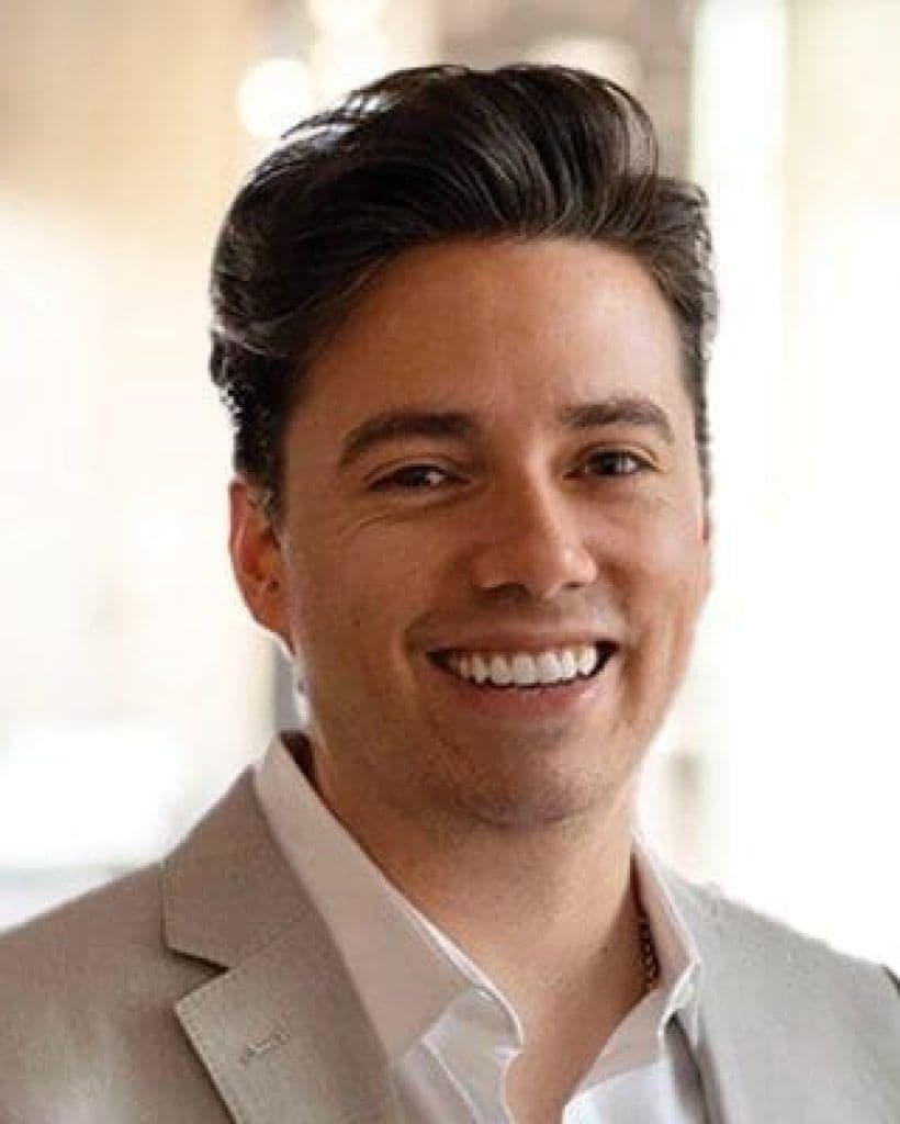 Photo of Dr. Lucas Konovalenko, MD, PHD