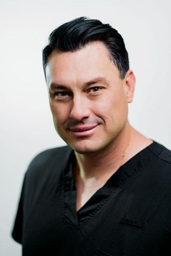 Photo of Dr. Charles Richardson, D.C